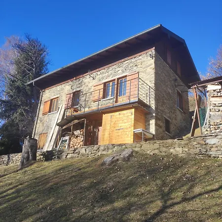 Semesterbostad Carlito *